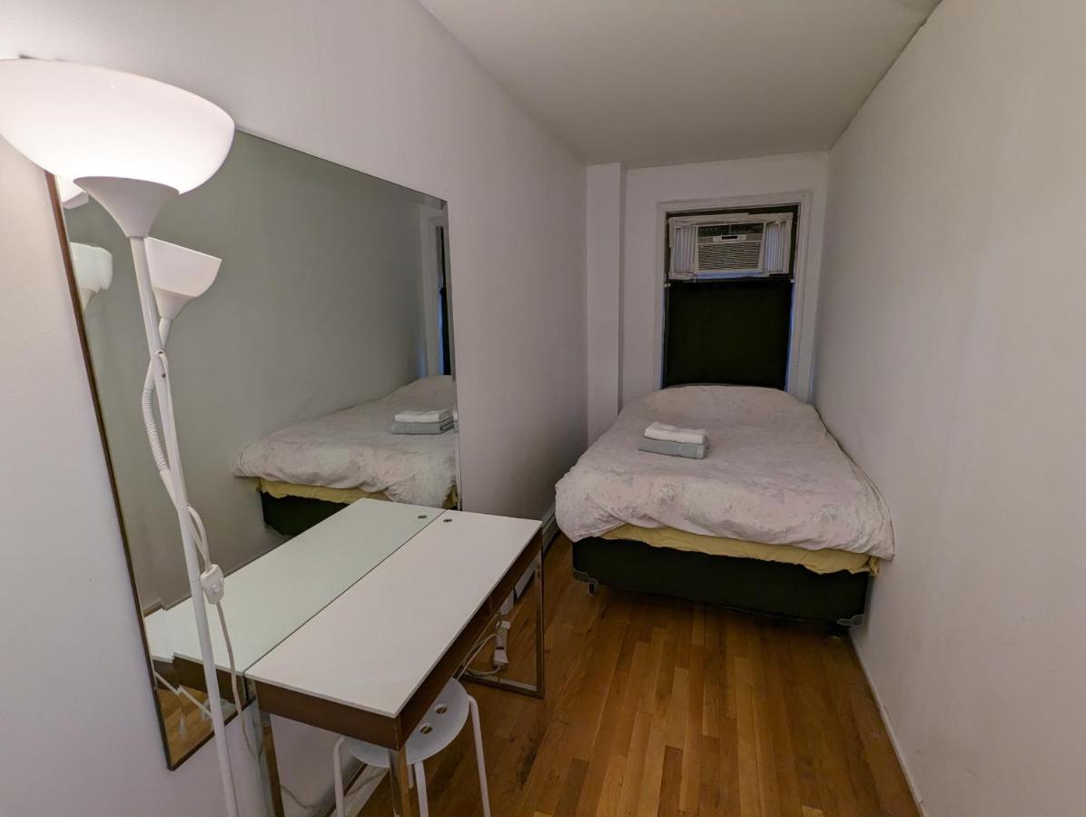 Central & Affordable Williamsburg Small Room Nueva York Exterior foto