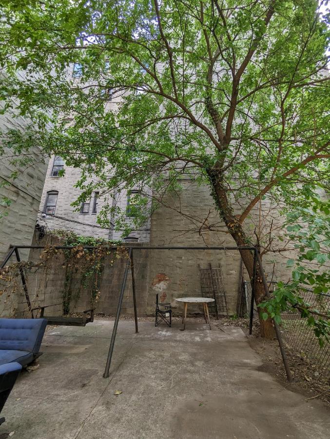 Central & Affordable Williamsburg Small Room Nueva York Exterior foto
